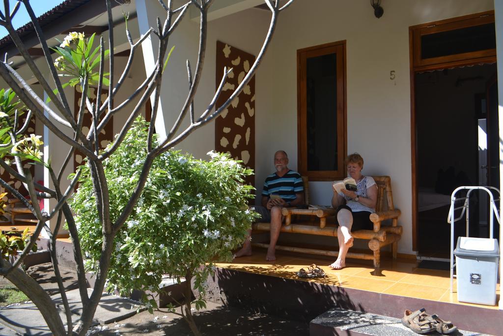 Kiayazo Hotel Gili Trawangan Exterior photo